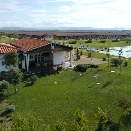 Aparthotel Residenza Principina Principina Terra Exterior foto